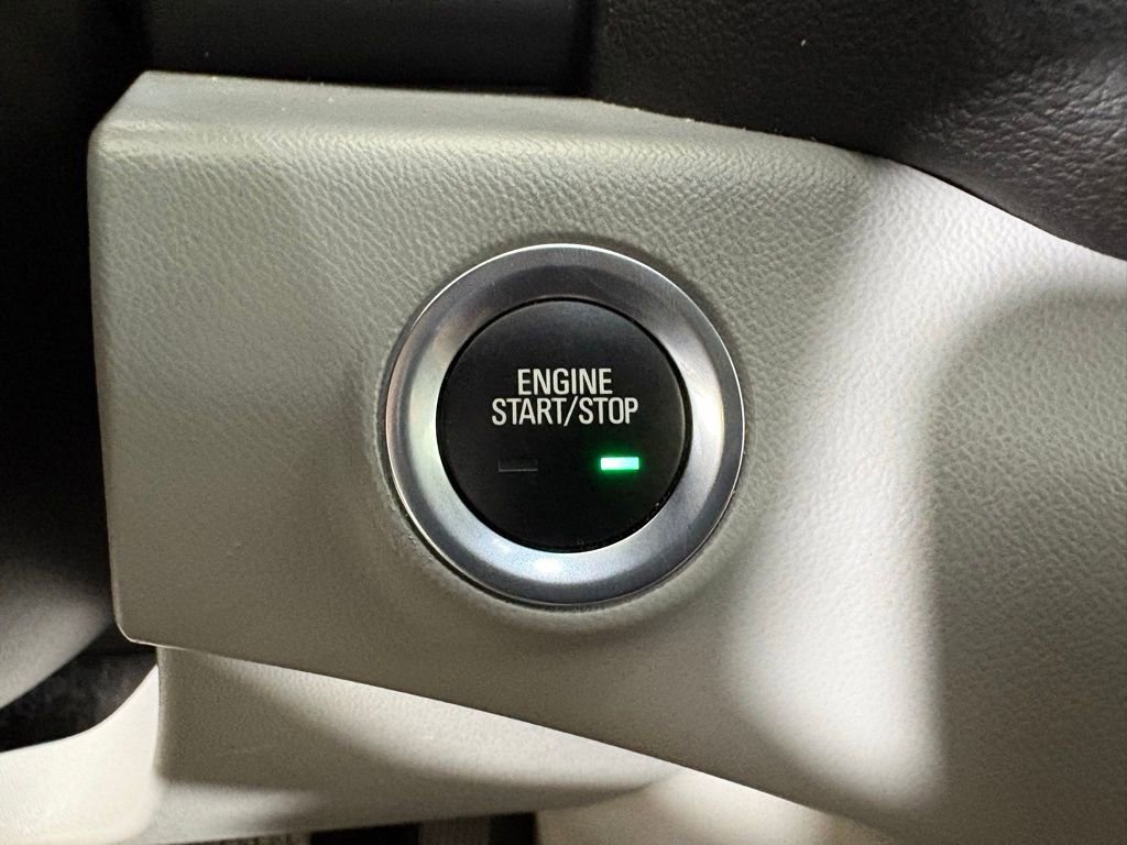Used 2024 GMC Terrain SLT FWD image 27