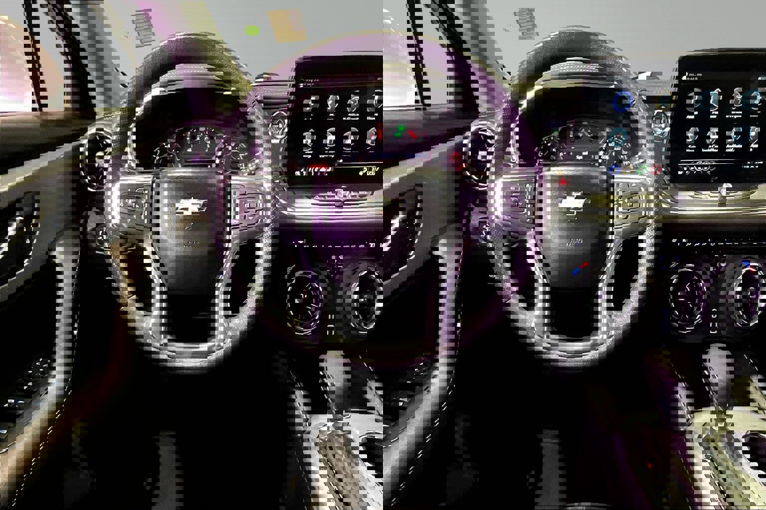 Used 2025 Chevrolet Blazer LT image 8