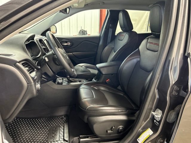 Used 2022 Jeep Cherokee Trailhawk w/ Sound & Nav Group AWD/4WD image 13