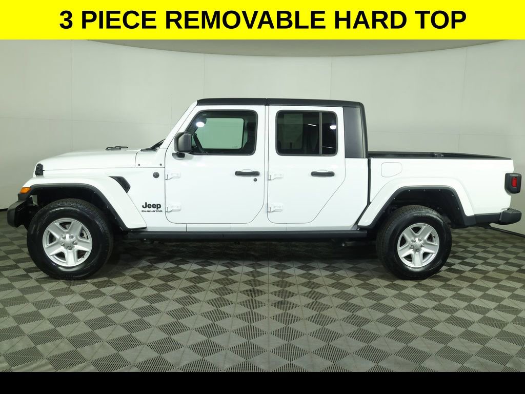Used 2022 Jeep Gladiator Sport AWD/4WD image 6