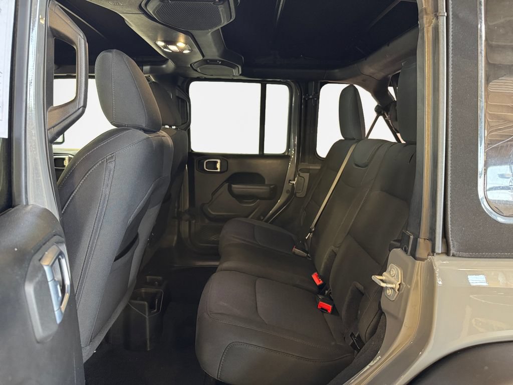 Used 2022 Jeep Wrangler Unlimited Sport AWD/4WD image 24
