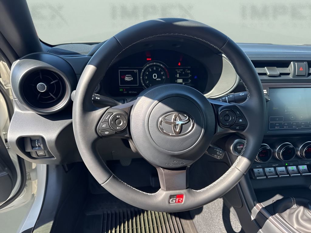Used 2025 Toyota GR86 RWD image 11
