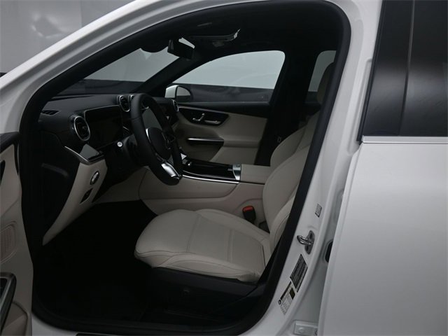 New 2025 Mercedes-Benz GLC 300 image 19