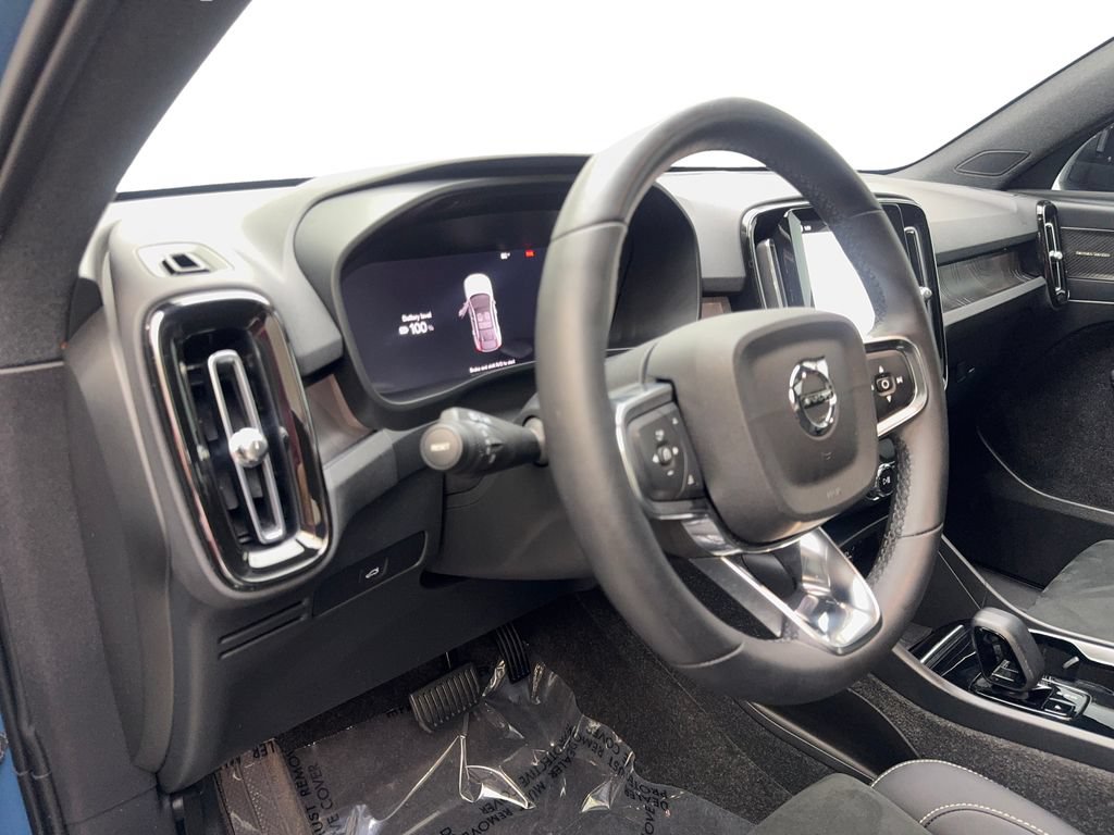 Used 2023 Volvo C40 P8 Recharge Ultimate AWD/4WD image 51