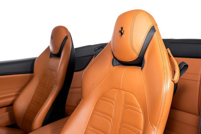 Certified 2016 Ferrari California T RWD image 21