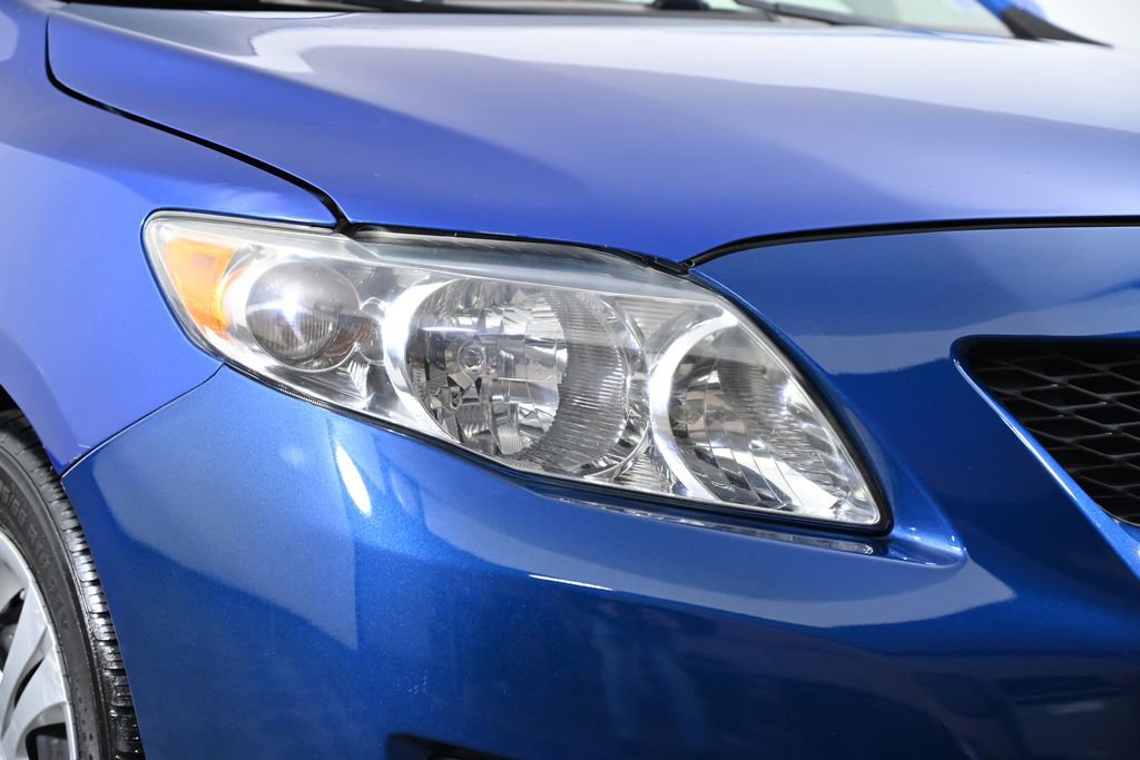 Used 2010 Toyota Corolla LE image 5
