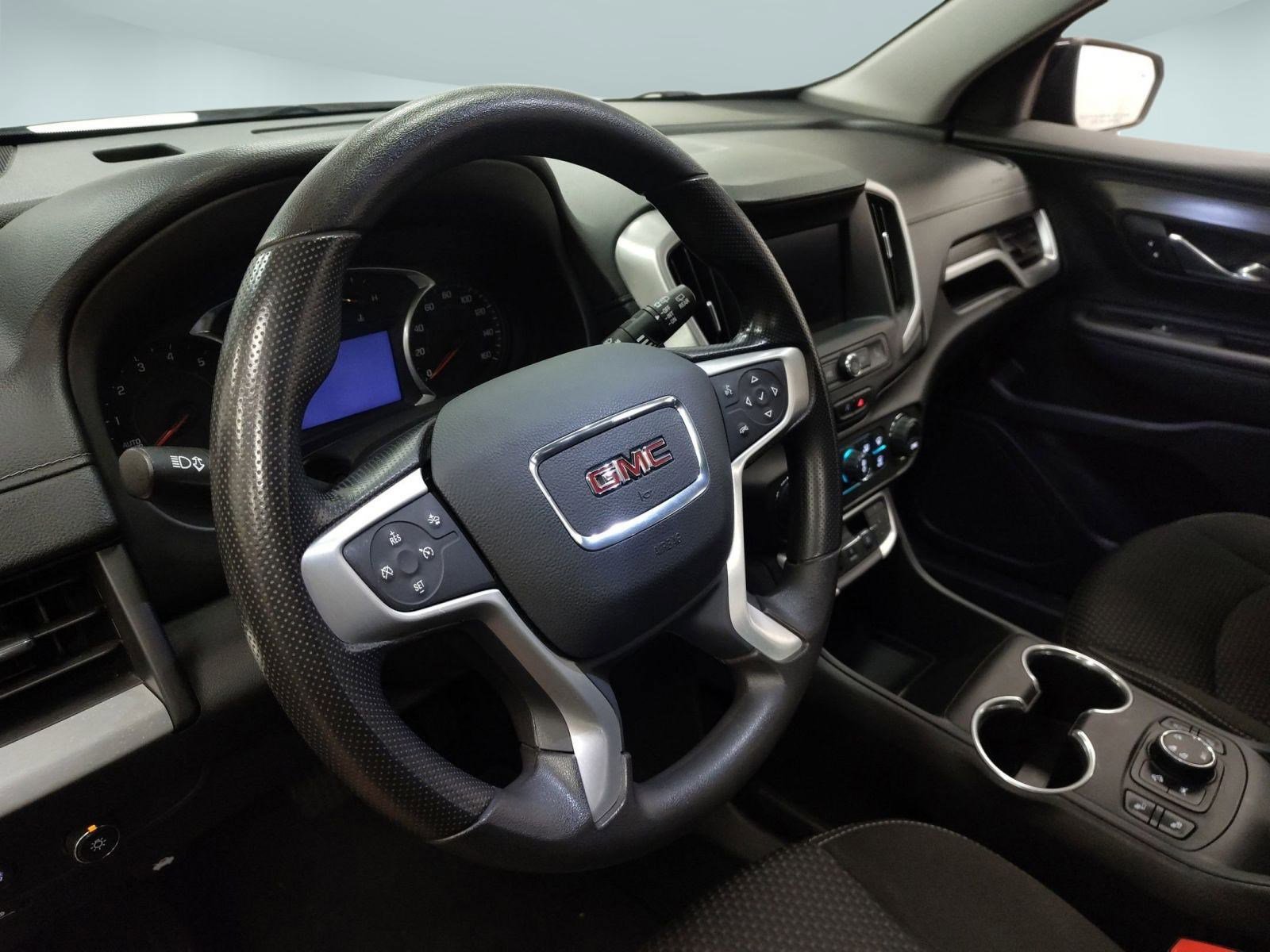 Used 2022 GMC Terrain SLE w/ Driver Convenience Package image 18