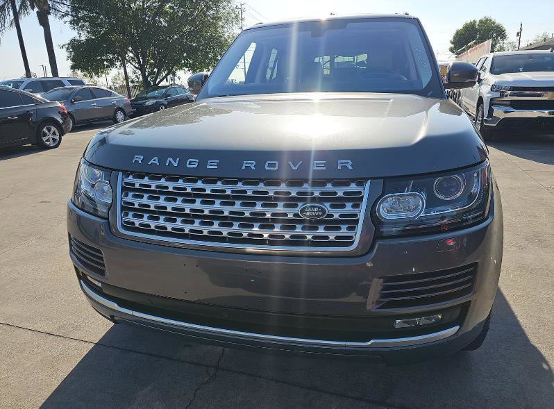 Used 2016 Land Rover Range Rover Supercharged image 2