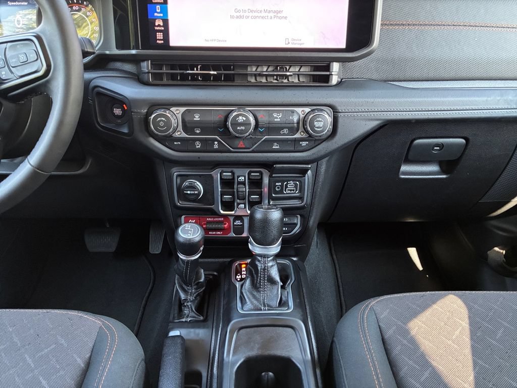 Used 2026 Jeep Gladiator Mojave AWD/4WD image 15