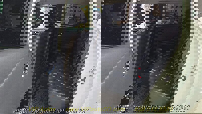 Used 2018 Nissan Leaf SL w/ SL Technology Package image 18