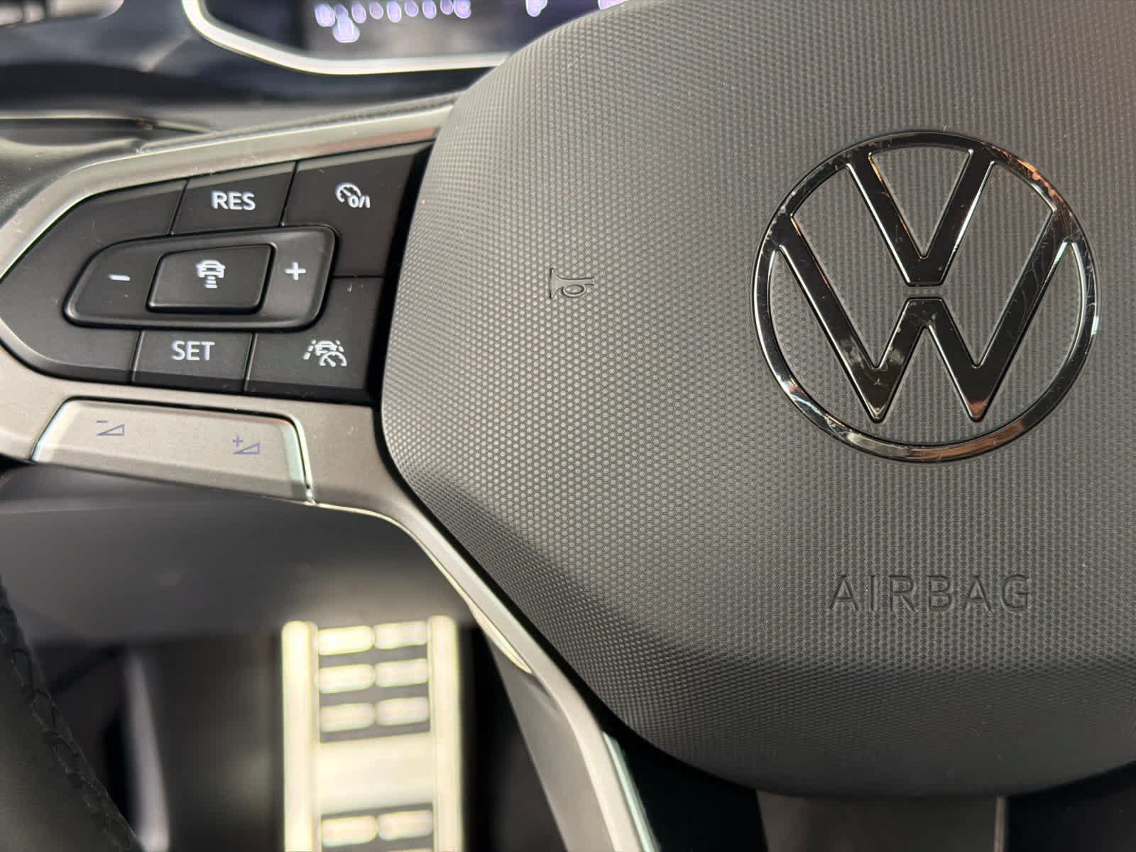 Used 2025 Volkswagen Jetta Sport FWD image 29