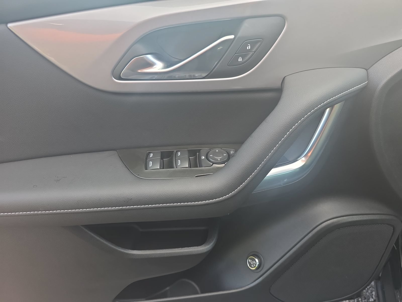New 2026 Chevrolet Blazer LT w/ Convenience Package FWD image 15