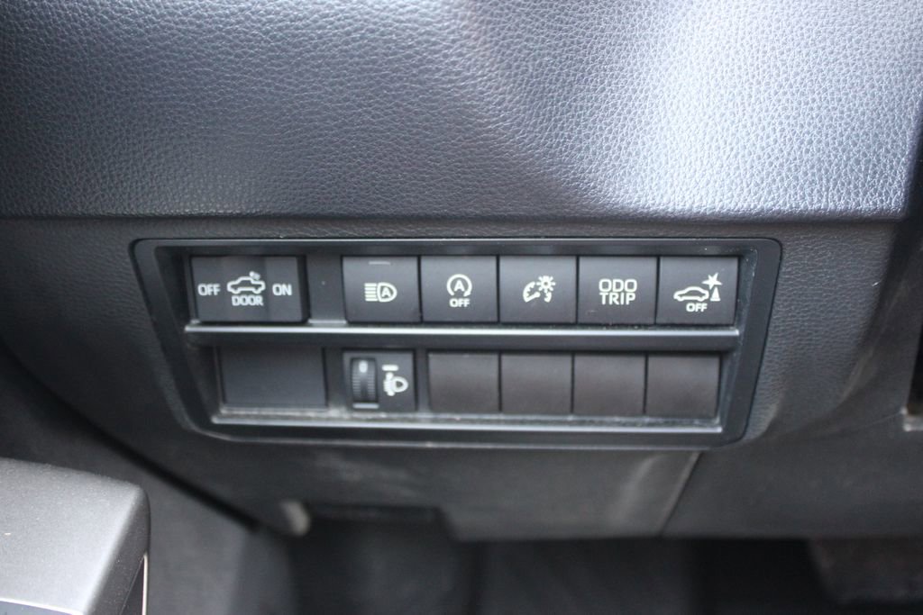 Used 2023 Toyota Tundra SR5 w/ SR5 Convenience Package AWD/4WD image 38