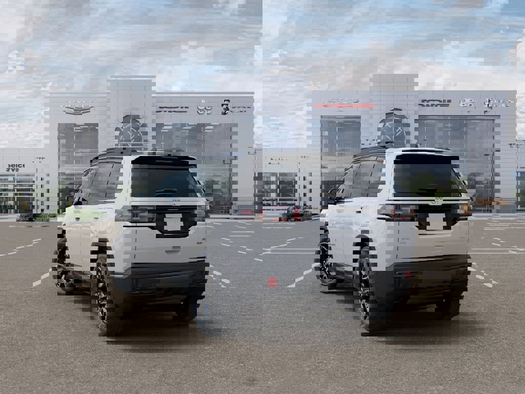 New 2026 Jeep Cherokee Overland image 3