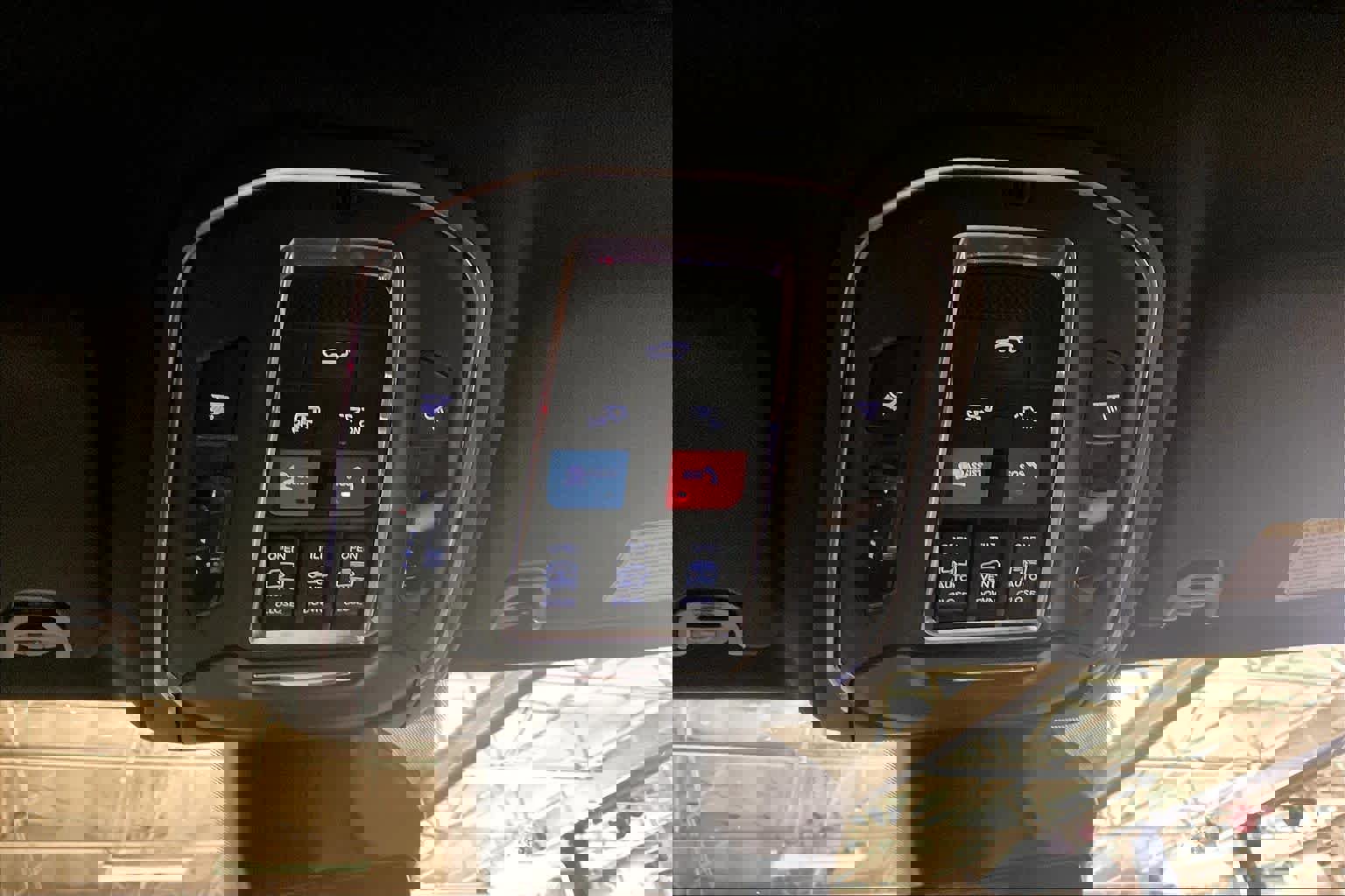 Used 2024 Jeep Wagoneer Series II image 34