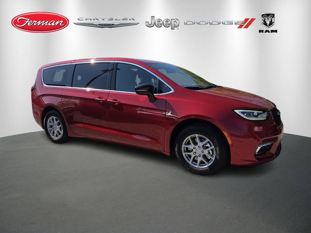 New 2026 Chrysler Pacifica Select FWD image 1