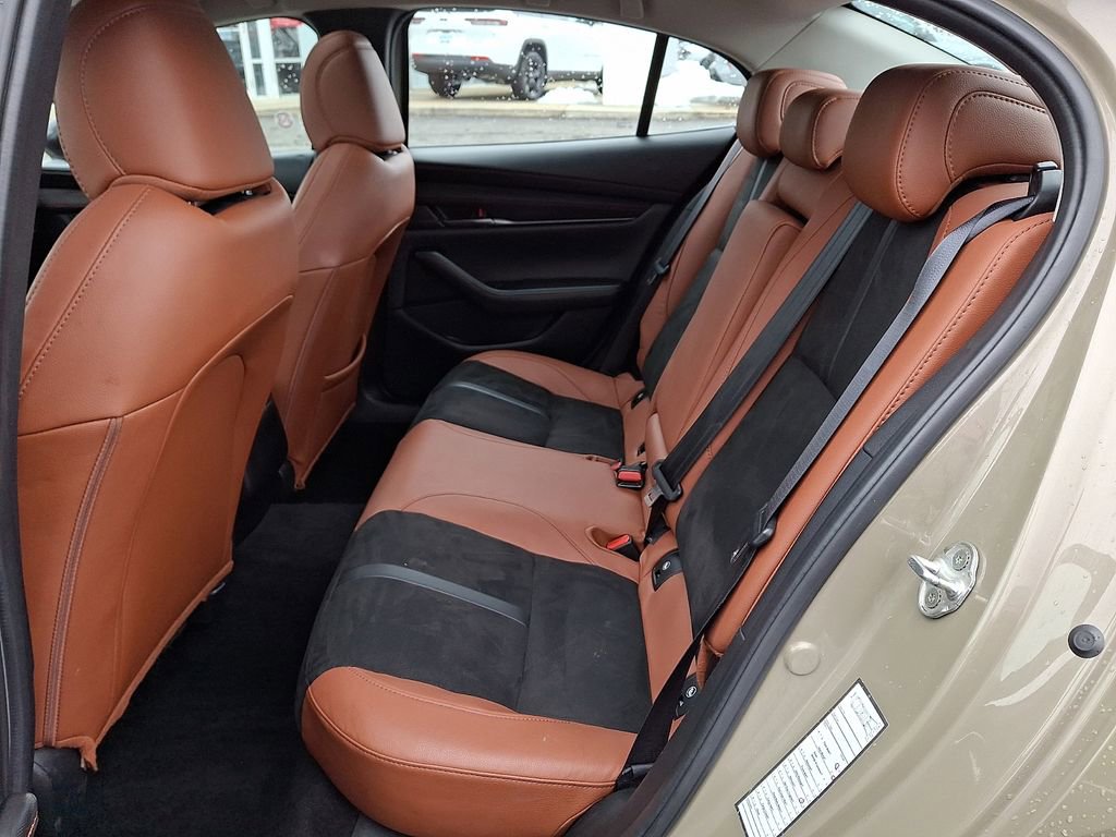 Used 2024 MAZDA MAZDA3 s image 10