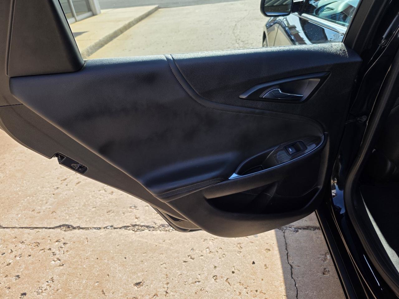 Used 2024 Chevrolet Malibu LT FWD image 23