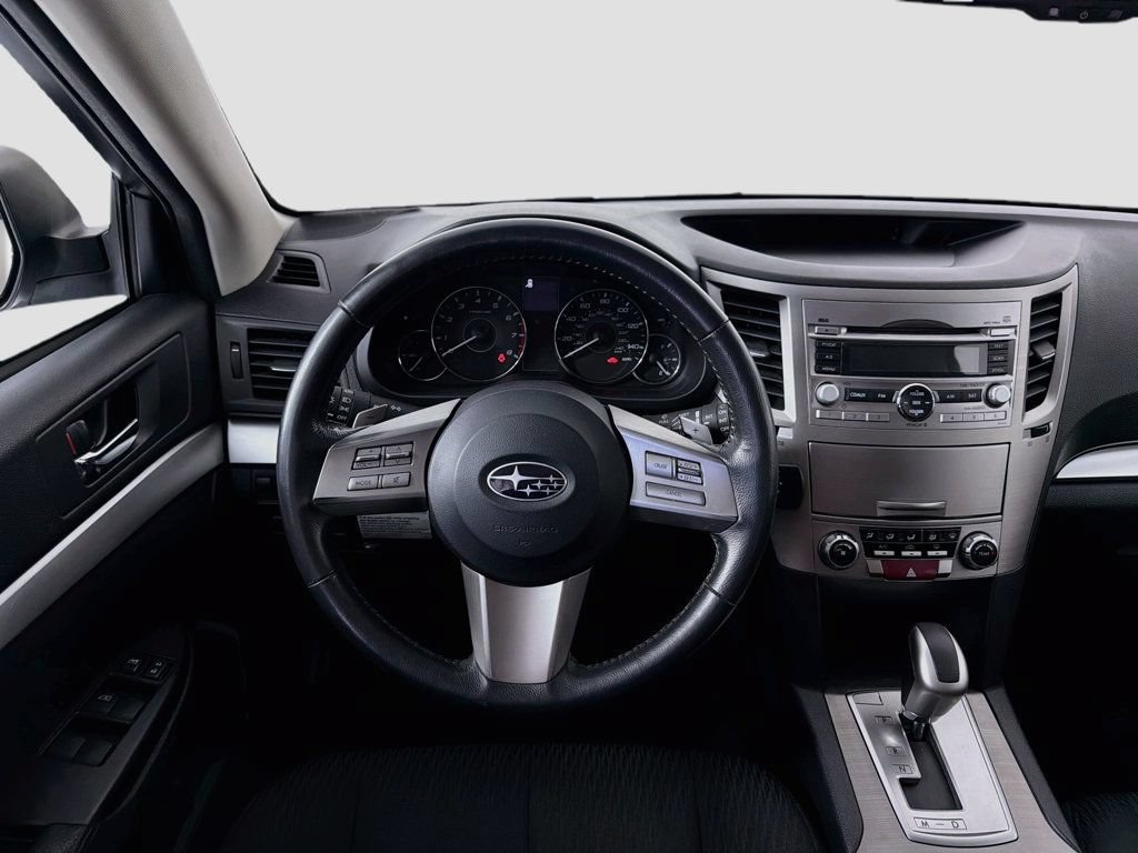 Used 2011 Subaru Outback 2.5i Premium w/ All-Weather Pkg AWD/4WD image 20