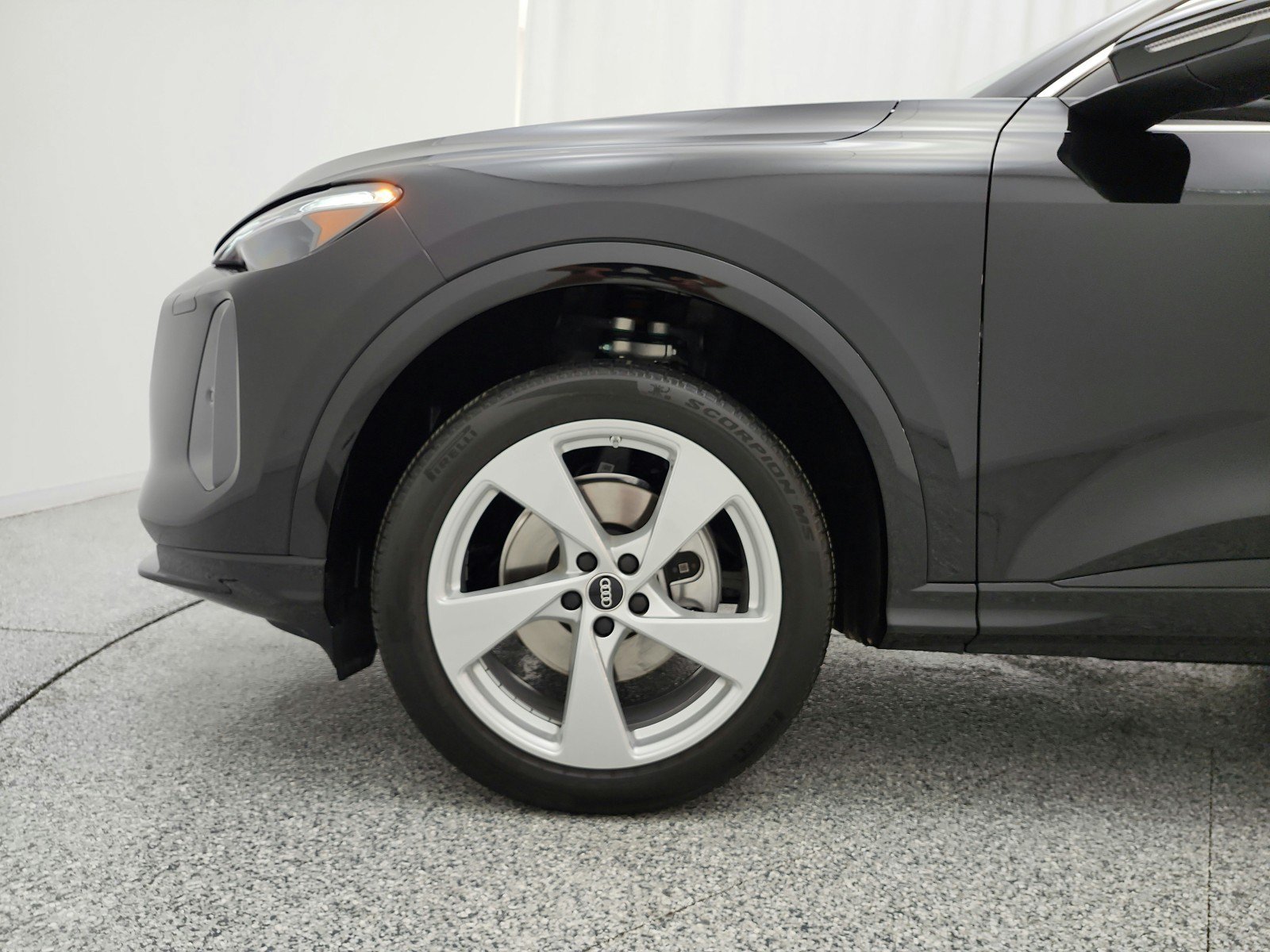 Used 2025 Audi Q5 Premium w/ Premium Plus AWD/4WD image 18