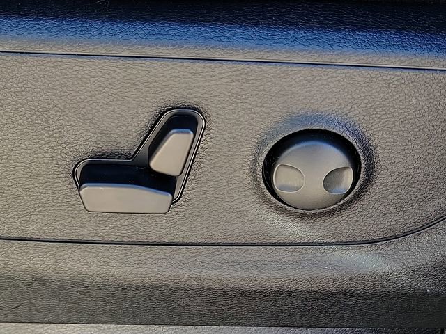 New 2026 RAM 1500 Big Horn AWD/4WD image 13