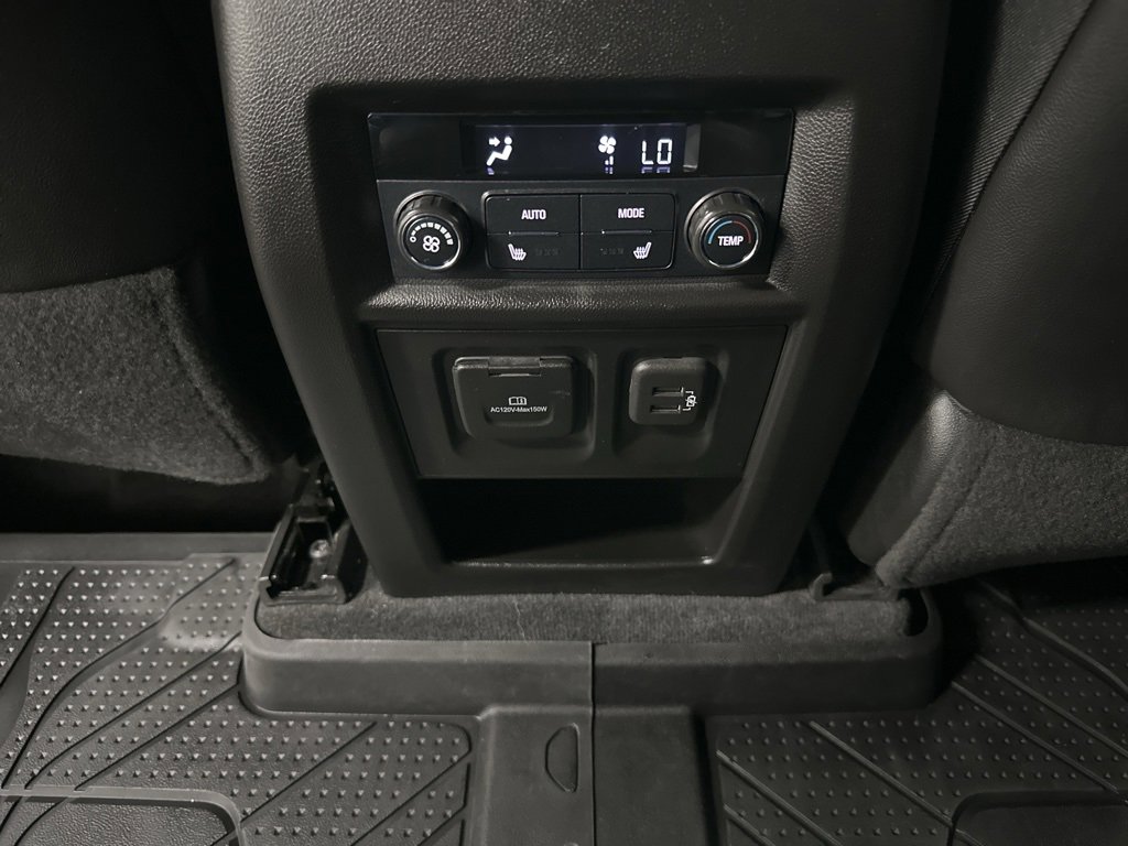 Used 2022 Chevrolet Traverse High Country image 36