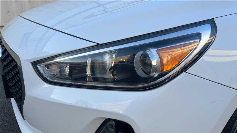 Used 2018 Hyundai Elantra GT FWD image 13