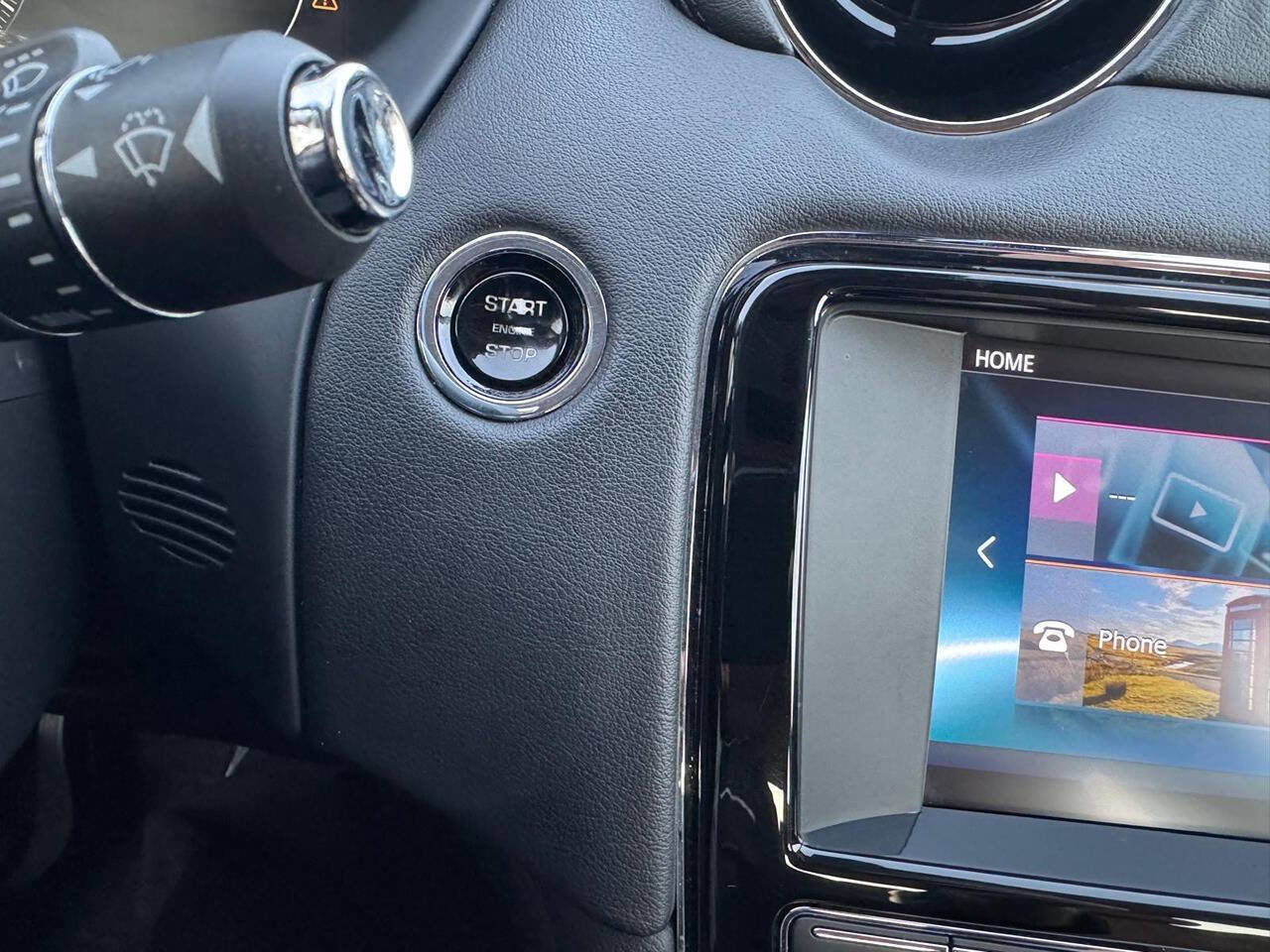 Used 2016 Jaguar XJ R-Sport image 20