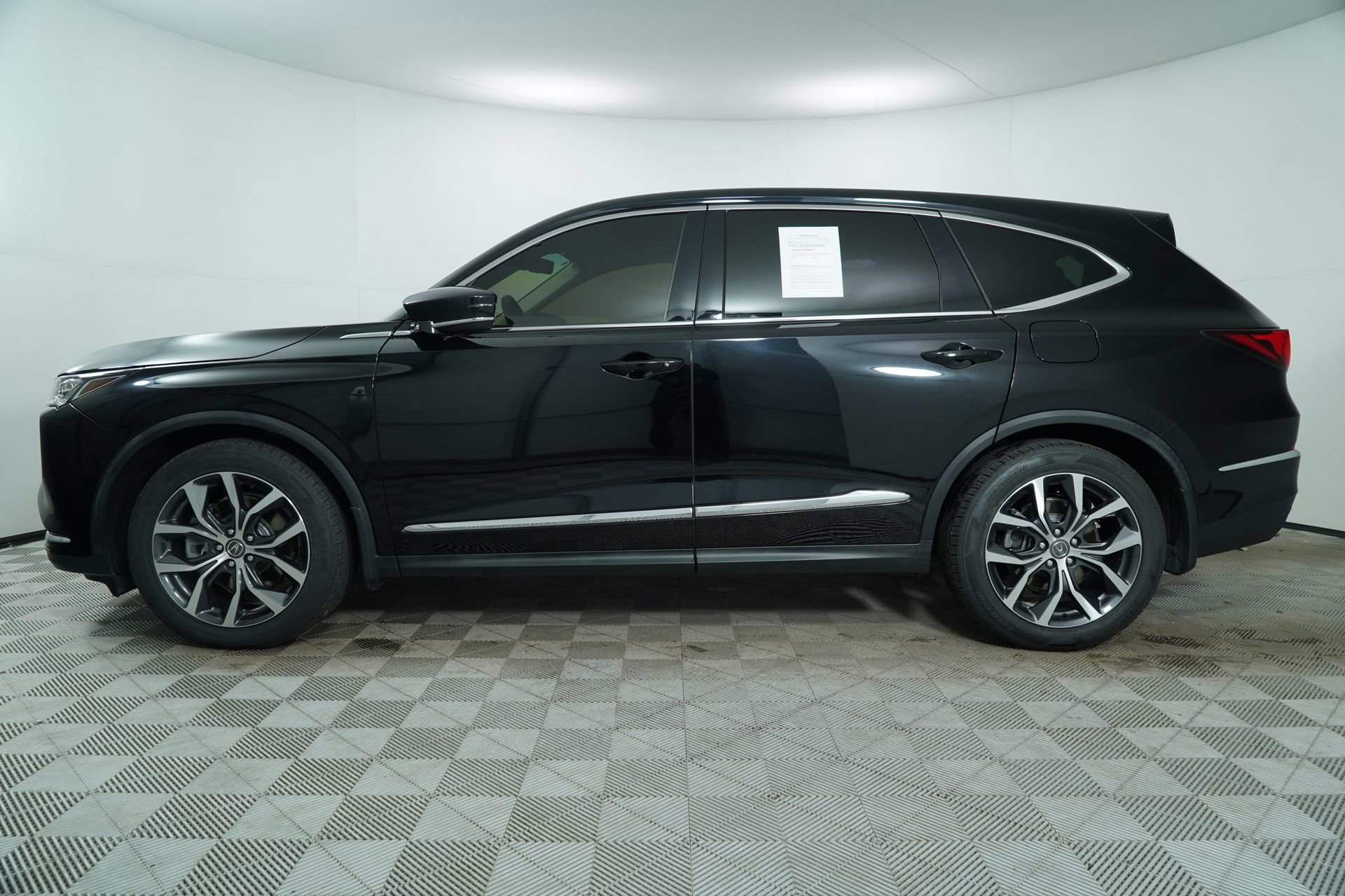 Used 2022 Acura MDX FWD w/ Technology Package image 6