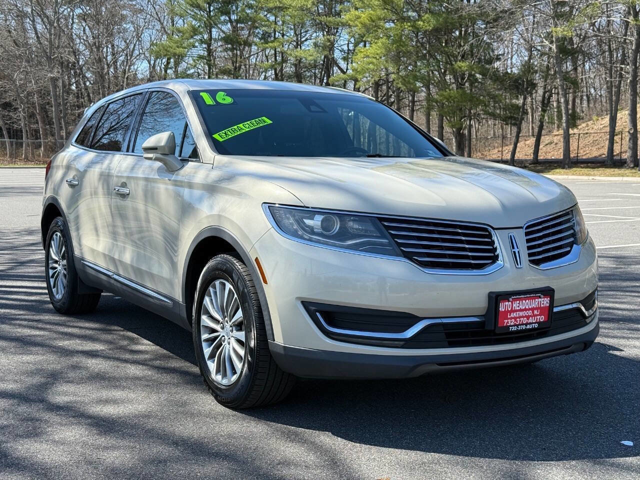 Used 2016 Lincoln MKX Select w/ Select Plus Package image 3