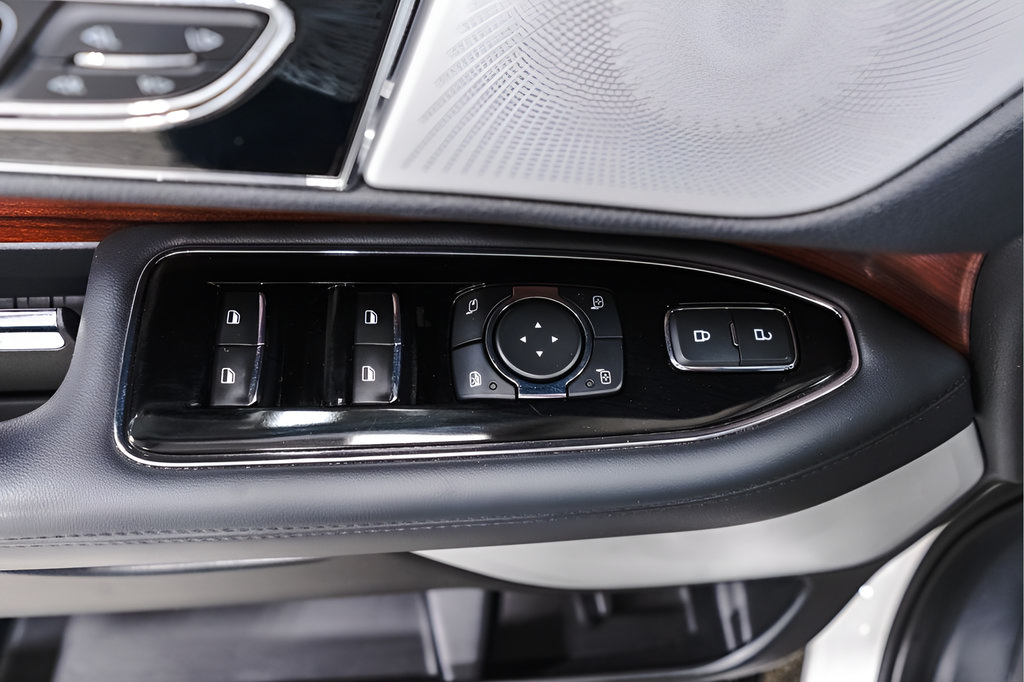 Used 2023 Lincoln Navigator Reserve AWD/4WD image 28
