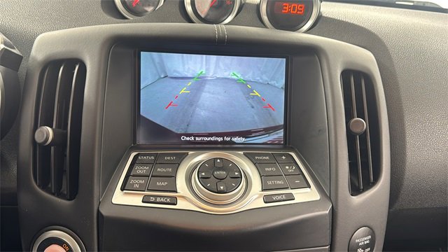 Used 2017 Nissan 370Z Touring image 21