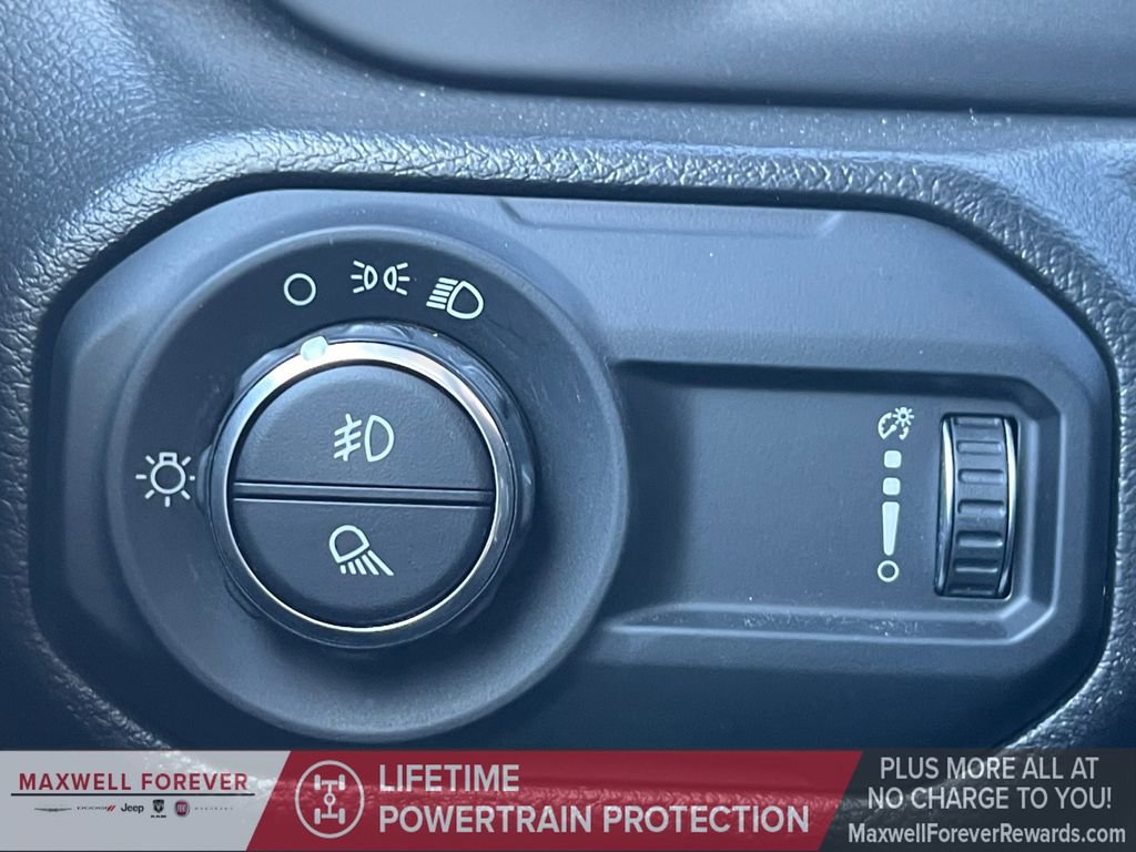 Used 2023 Jeep Gladiator Sport w/ Trailer Tow Package image 12