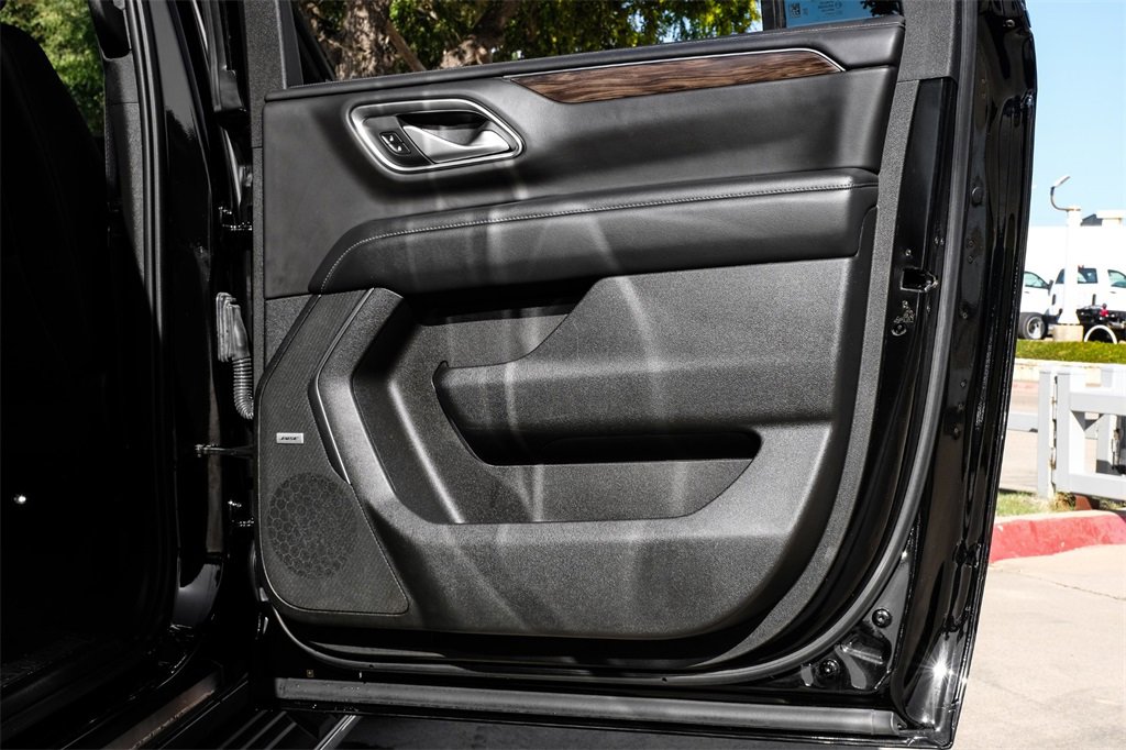 Used 2022 Chevrolet Suburban LT image 49