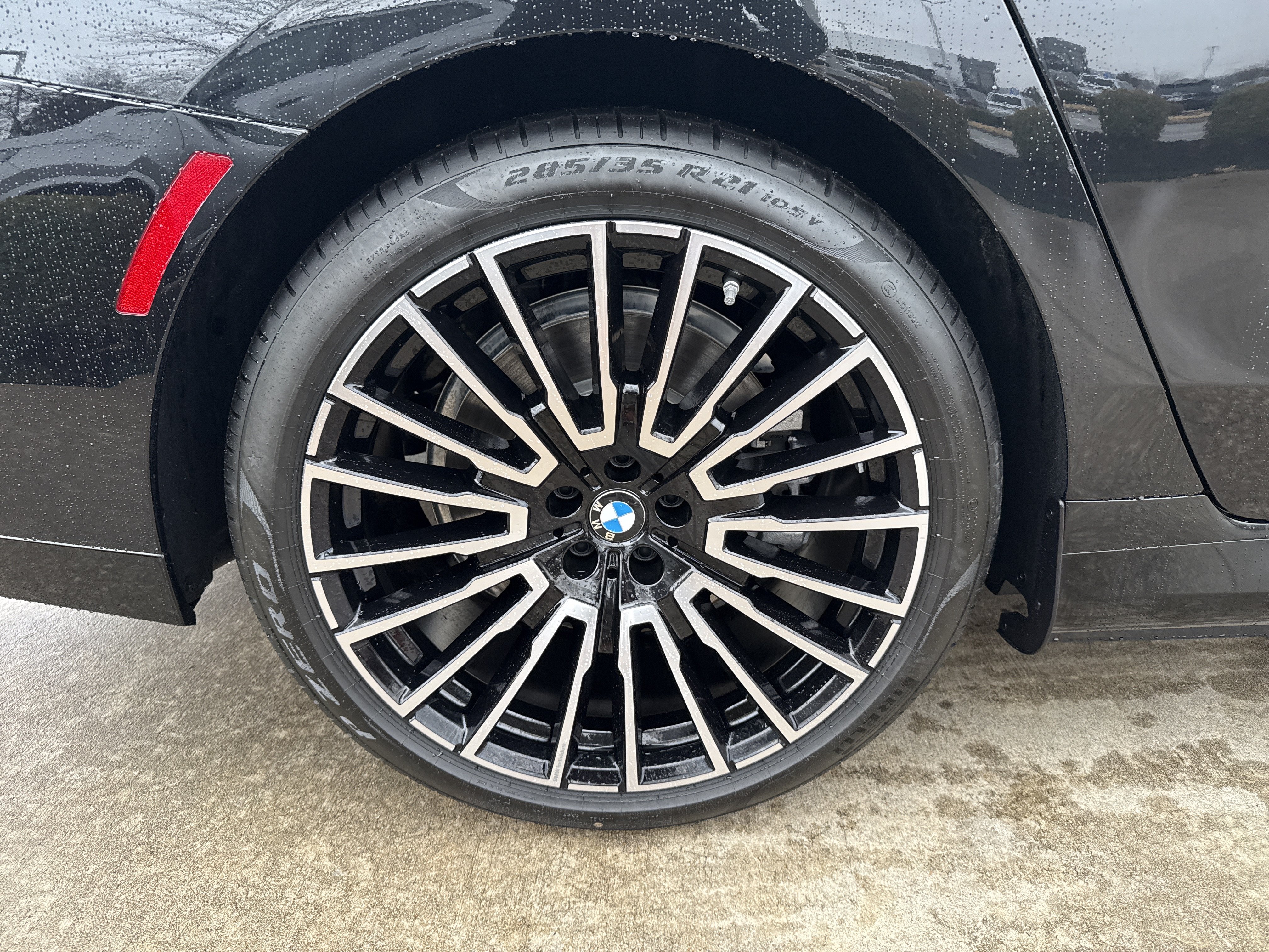New 2026 BMW 750e xDrive AWD/4WD image 25
