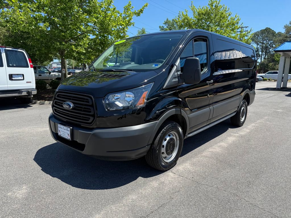 Used 2018 Ford Transit 250 130 Low Roof RWD image 3
