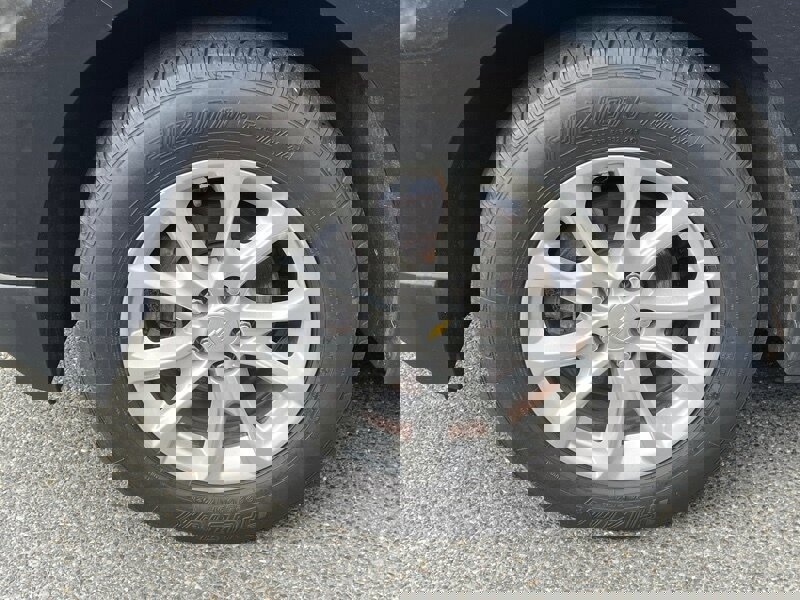 Used 2019 Chevrolet Equinox LT image 18