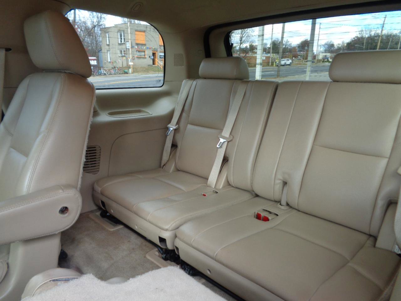 Used 2012 Chevrolet Tahoe LTZ AWD/4WD image 16