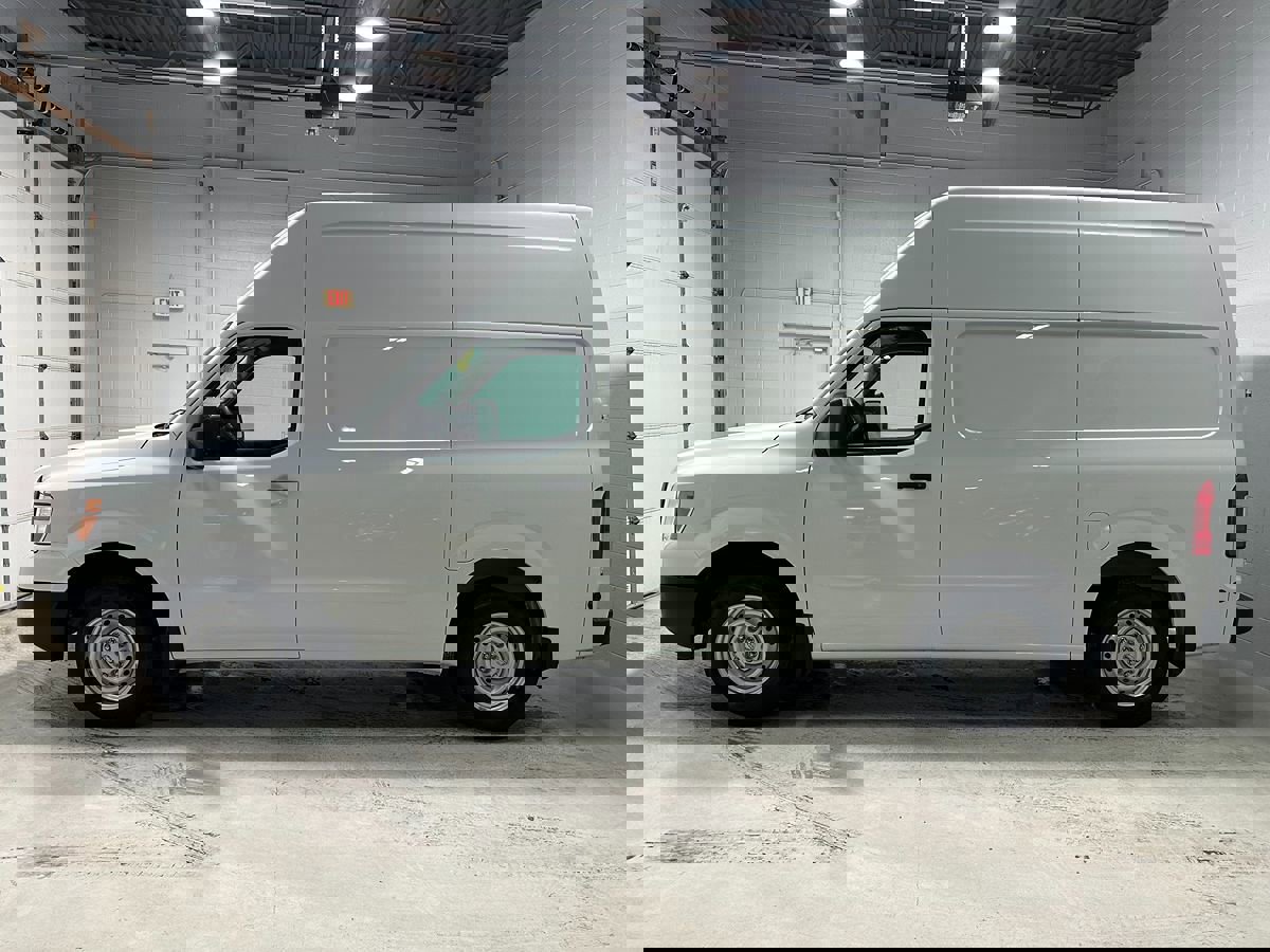 Used 2021 Nissan NV 2500 S image 15