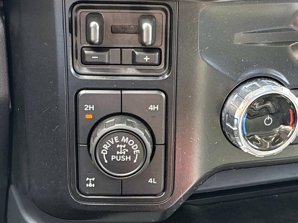 Used 2024 Ford F250 Lariat w/ Lariat Ultimate Package AWD/4WD image 35