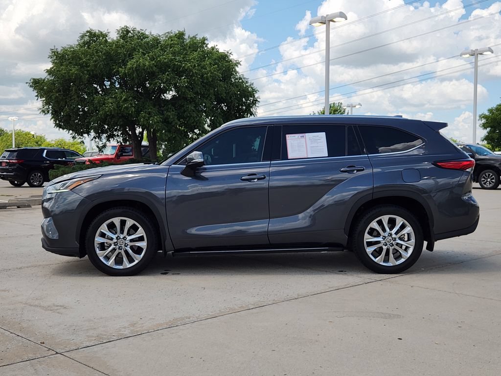 Certified 2020 Toyota Highlander Limited FWD image 4