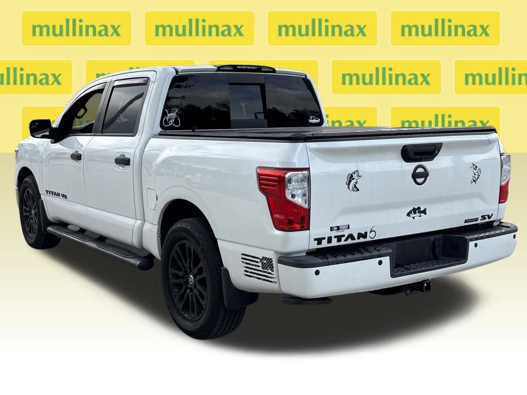 Used 2018 Nissan Titan SV w/ SV Convenience Package image 10
