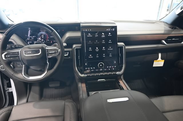 New 2026 GMC Yukon Denali w/ Denali Reserve Package AWD/4WD image 13