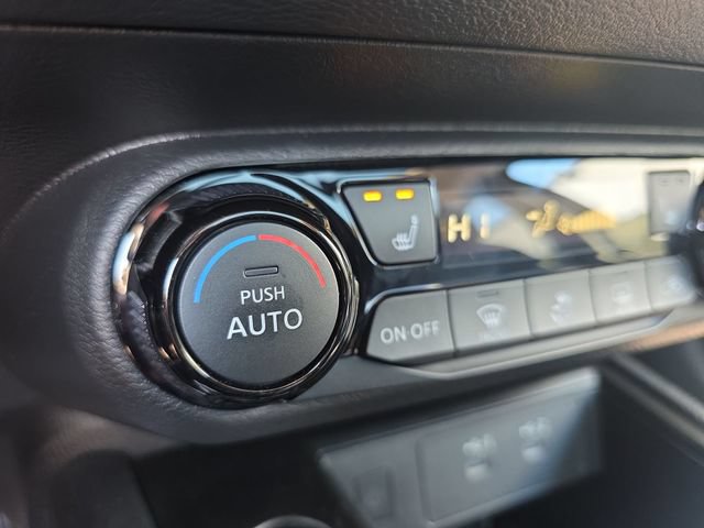 New 2026 Nissan Kicks SV w/ SV Premium Package AWD/4WD image 32
