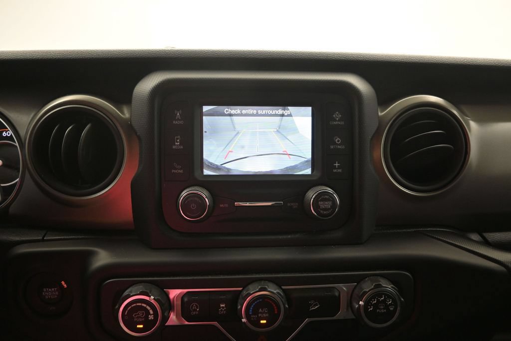 Used 2018 Jeep Wrangler Unlimited Sport S AWD/4WD image 16