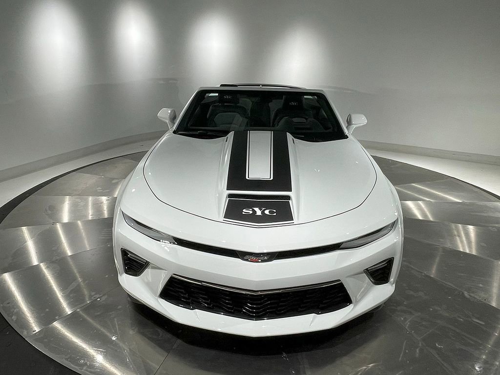 Used 2018 Chevrolet Camaro SS image 15