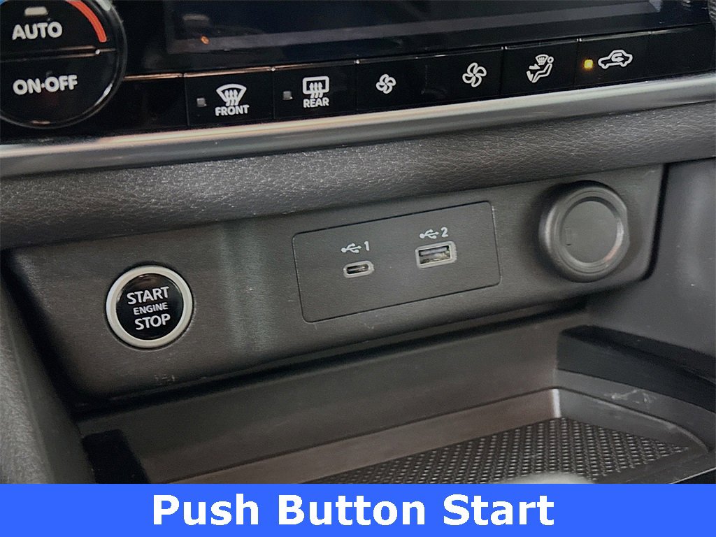 Used 2023 Nissan Rogue SV image 14