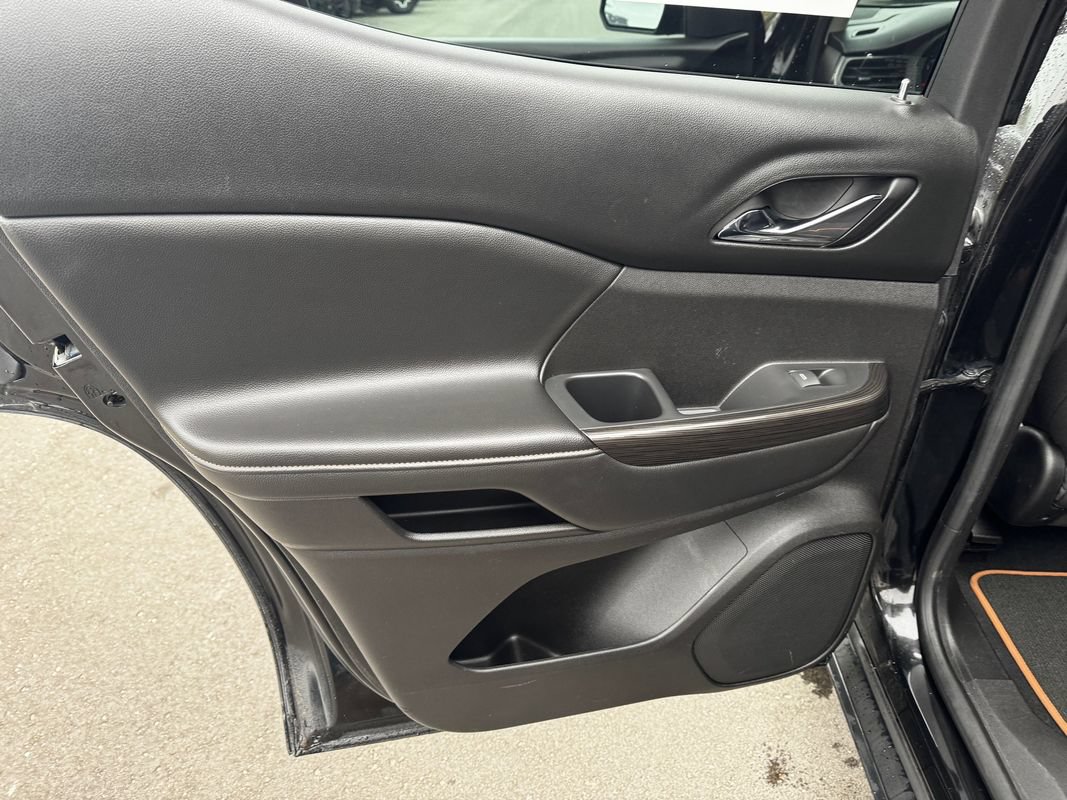 Used 2017 GMC Acadia SLE w/ Driver Alert Package I AWD/4WD image 42