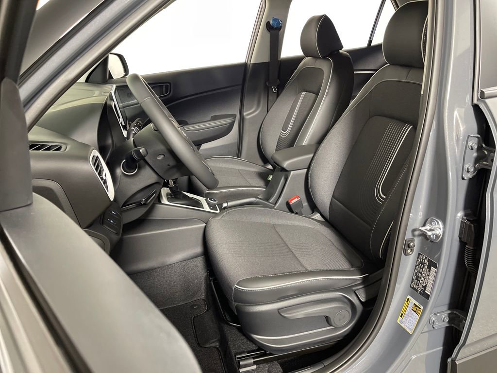 New 2026 Hyundai Venue SEL FWD image 12