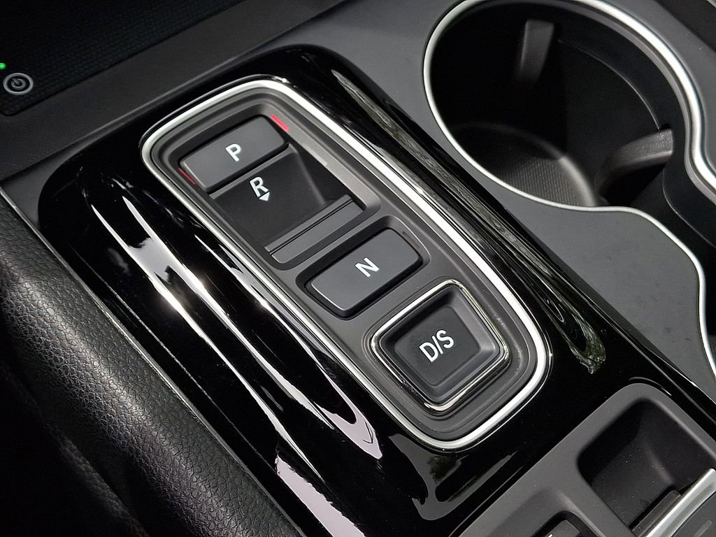 Used 2023 Honda Pilot Touring image 15